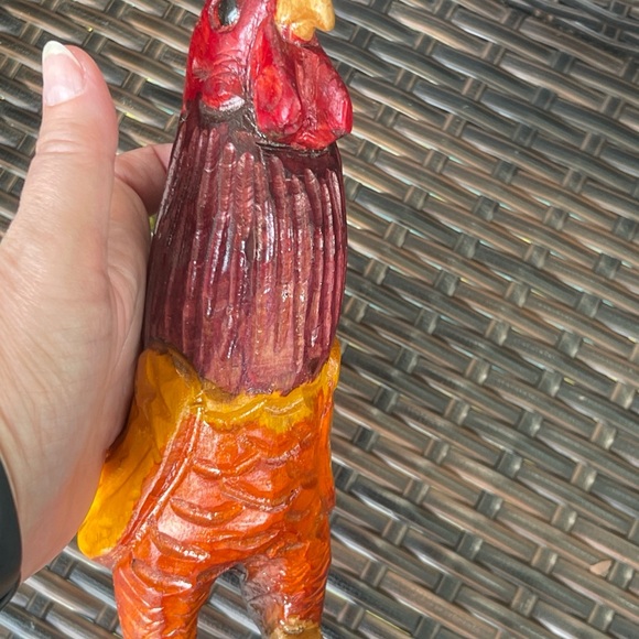 Hand Carved Wooden Rooster Figurine Chicken Folk Art Painted Vintage Decor - Picture 6 of 11